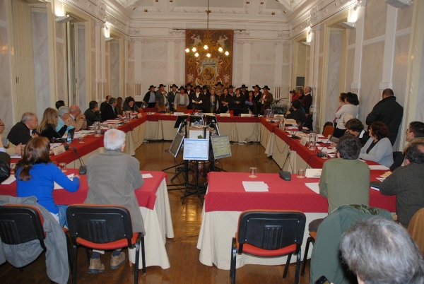 Imagem da Mesa da AME, reunida a 28 de novembro de 2014.