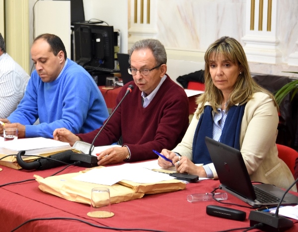 Imagem da constituição da Mesa da AME, reunida a 28 de abril de 2017.